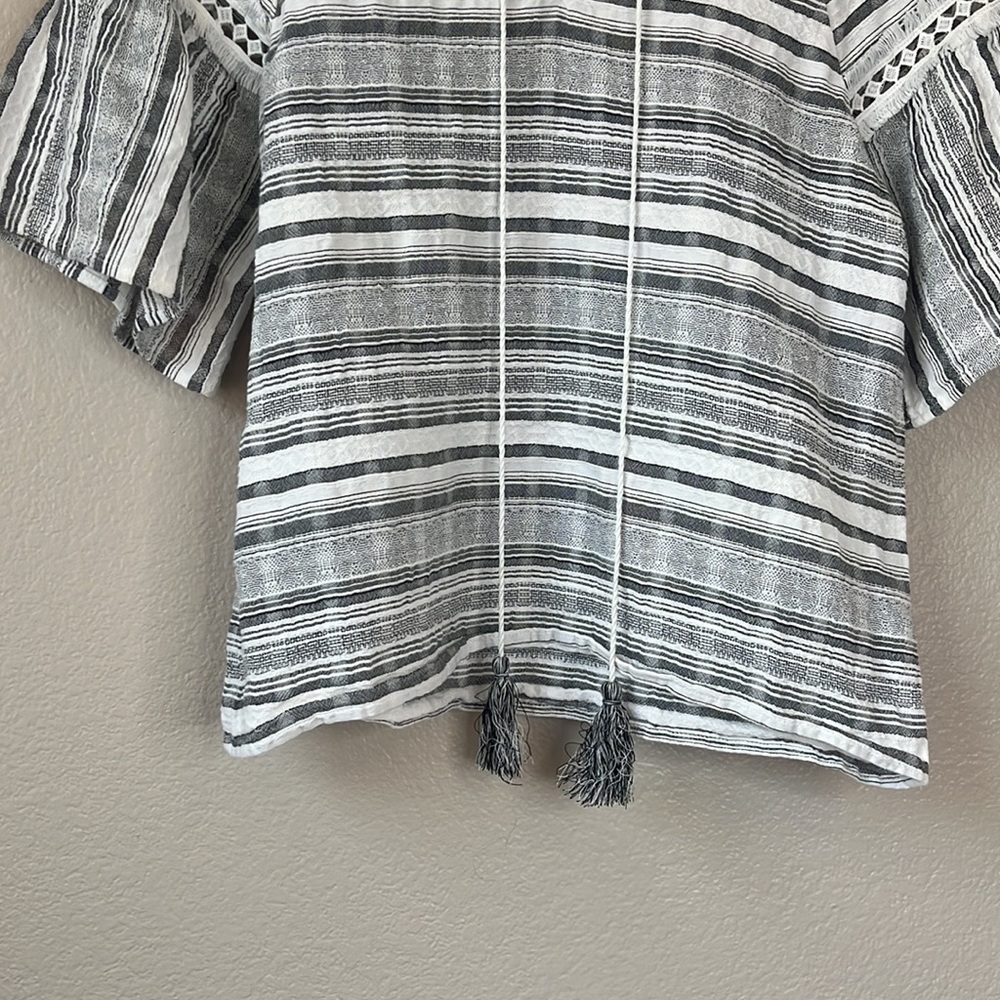 Vince Camuto black and white boho blouse size small - Picture 5 of 6